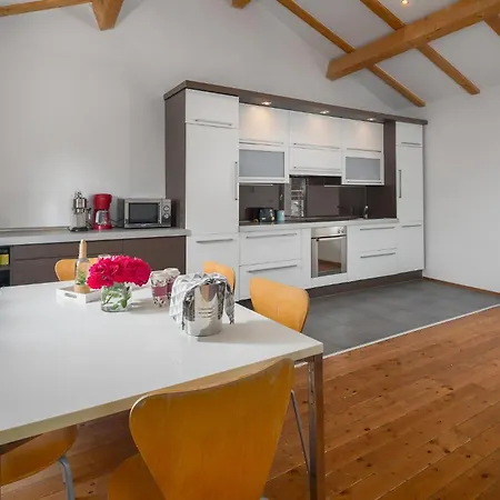 2 Bedroom Beautiful In Lozari Nyaraló Stuparic