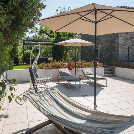 2 Bedroom Beautiful In Lozari Stuparic